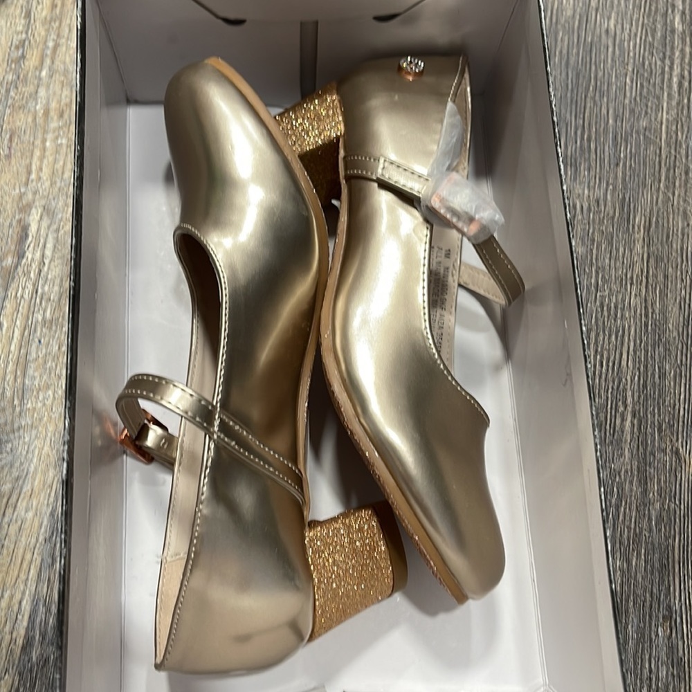 Nine West girls shoes - Picture 12 of 13